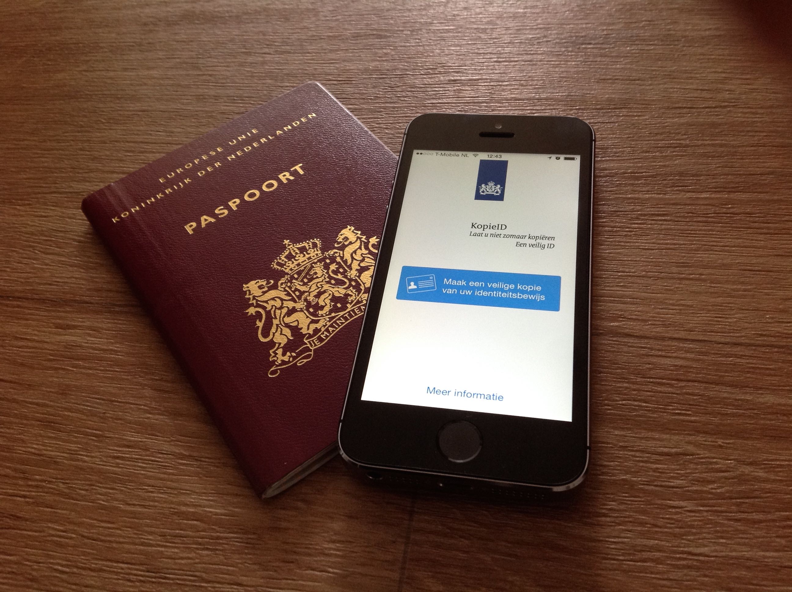 Met KopieID maak je veilig een kopie, van bijvoorbeeld je paspoort. Een iPhone met KopieID